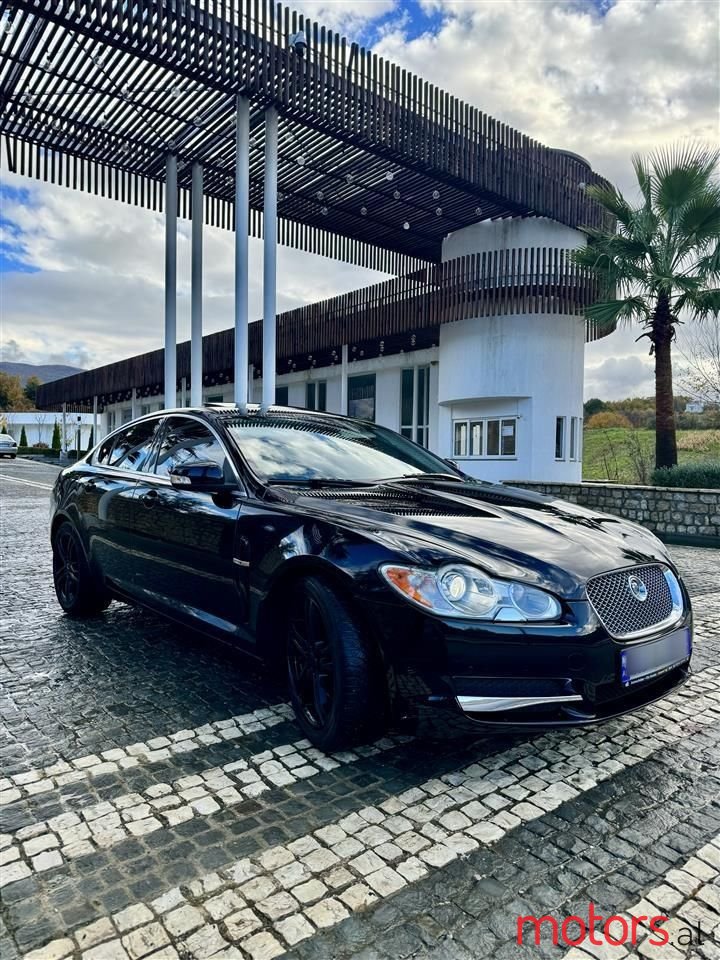 2009' Jaguar XF photo #5