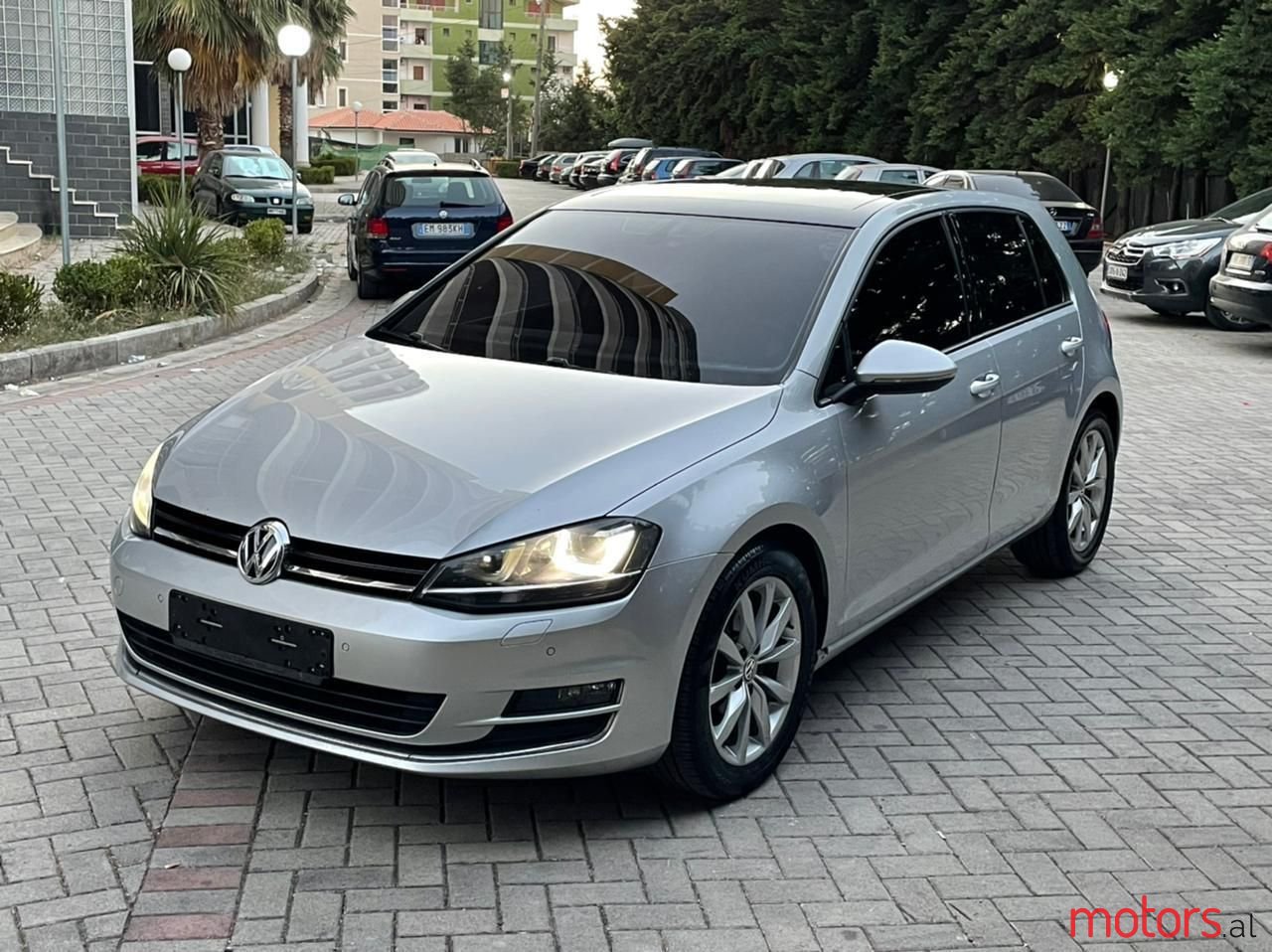 2013' Volkswagen Golf photo #1