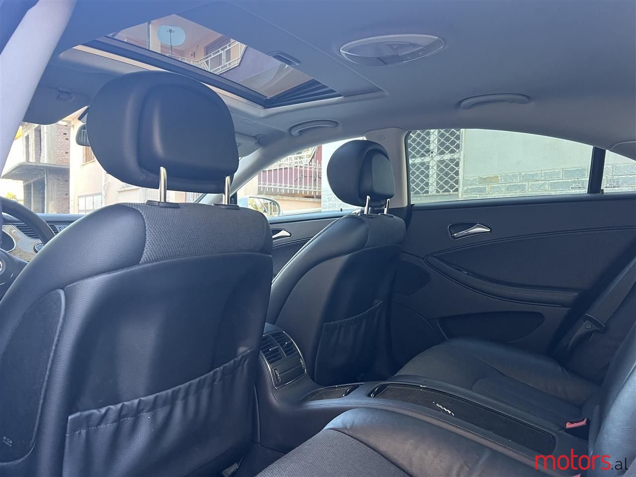 2009' Mercedes-Benz CLS 280 photo #6