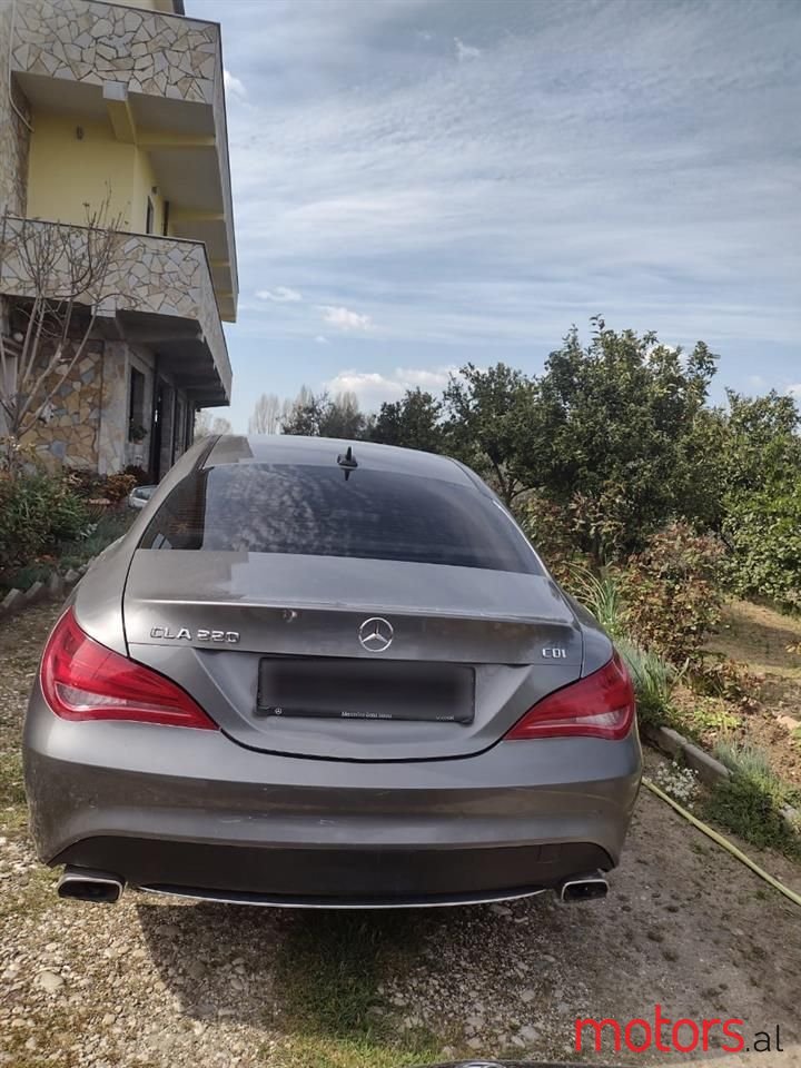 2014' Mercedes-Benz CLA 200 photo #5