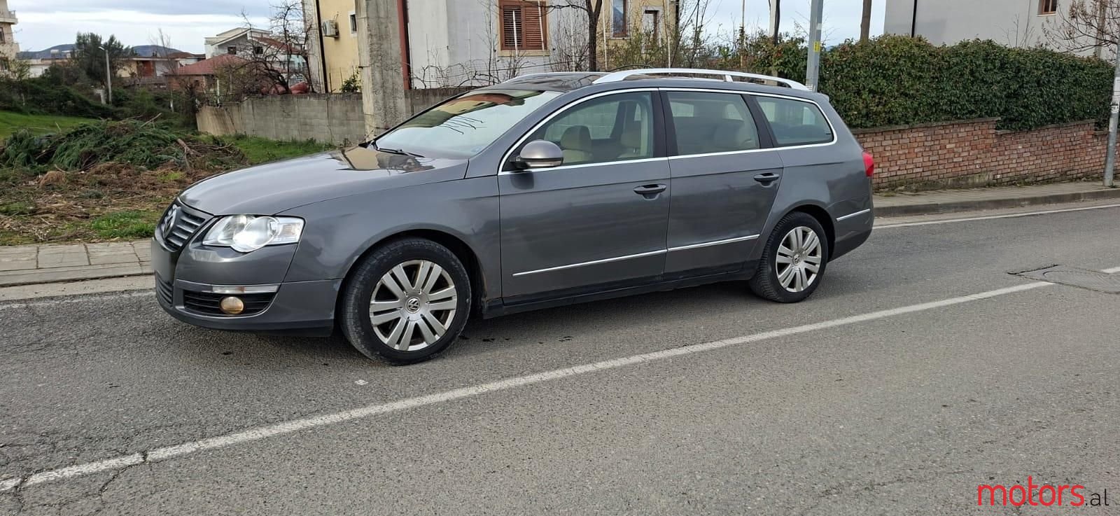 2007' Volkswagen Passat photo #2