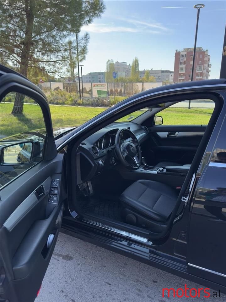 2012' Mercedes-Benz C 220 photo #6