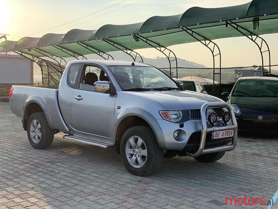 2007' Mitsubishi L200 photo #1