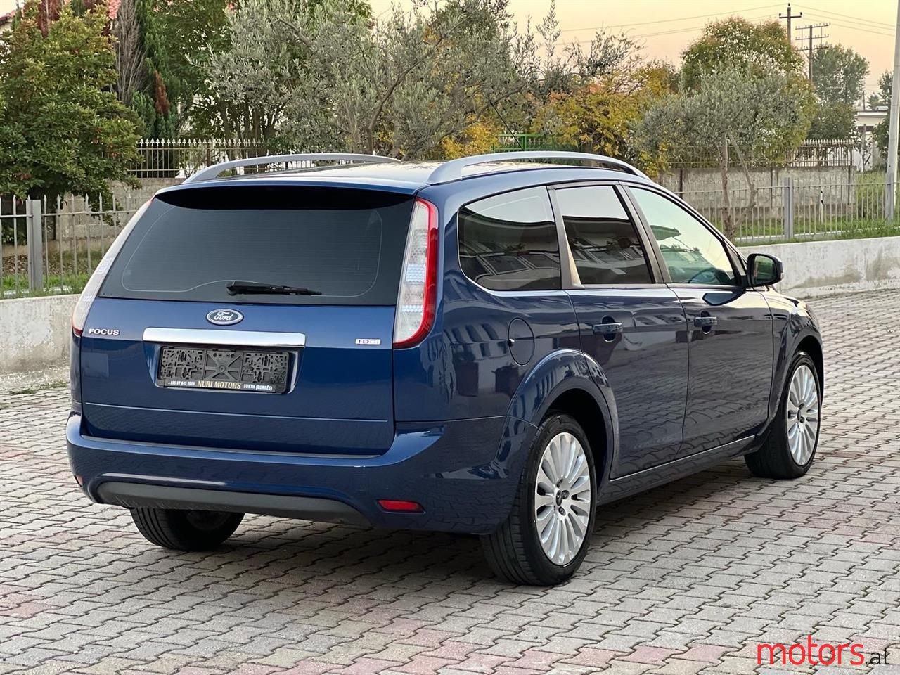 2008' Ford Focus photo #3