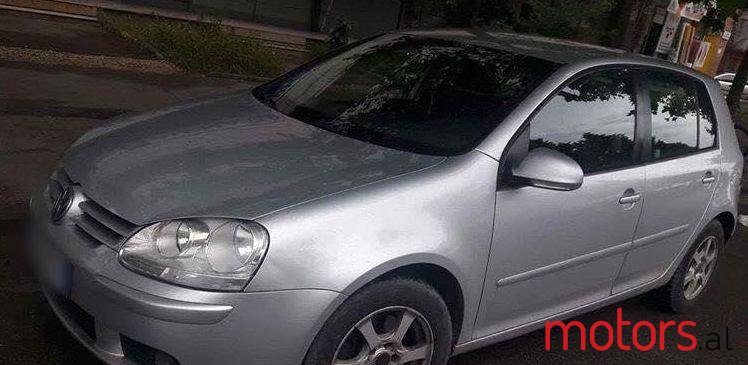 2005' Volkswagen Golf photo #1