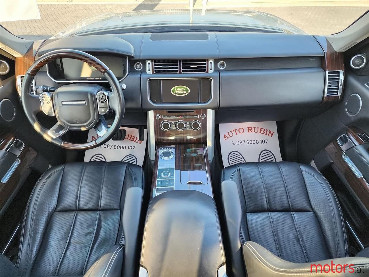 2015' Land Rover Range Rover photo #3