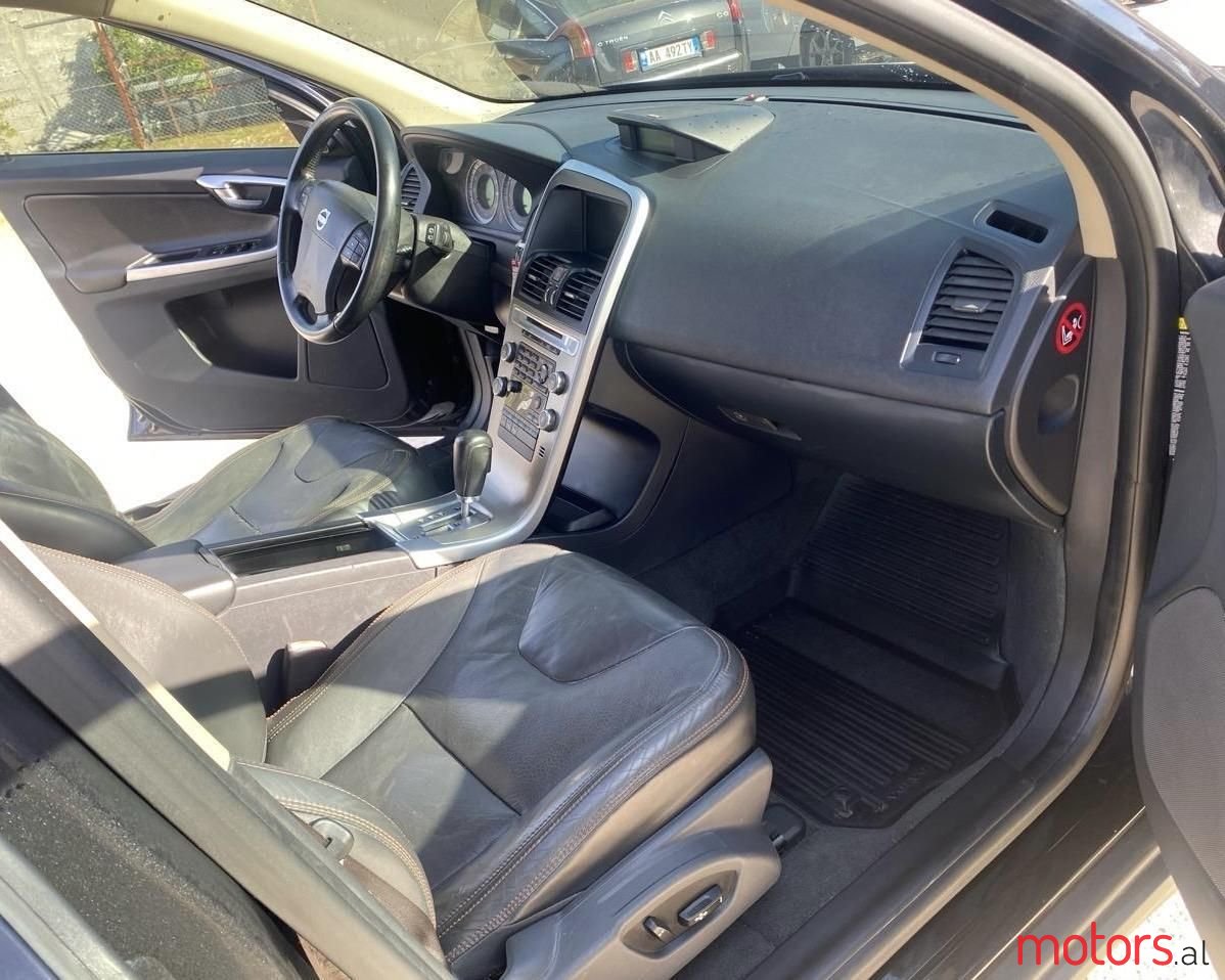 2010' Volvo Xc 60 photo #4