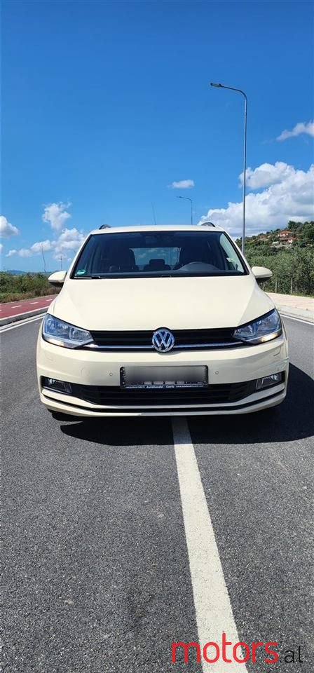 2017' Volkswagen Touran photo #1