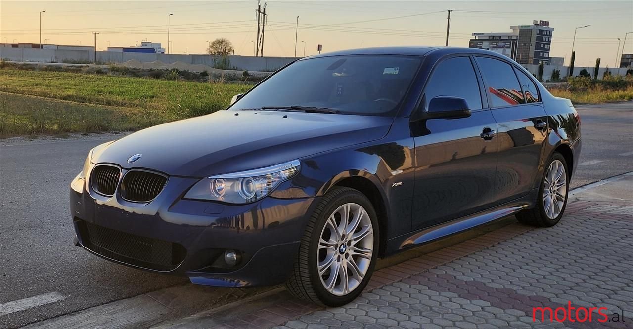 2010' BMW 528 photo #3