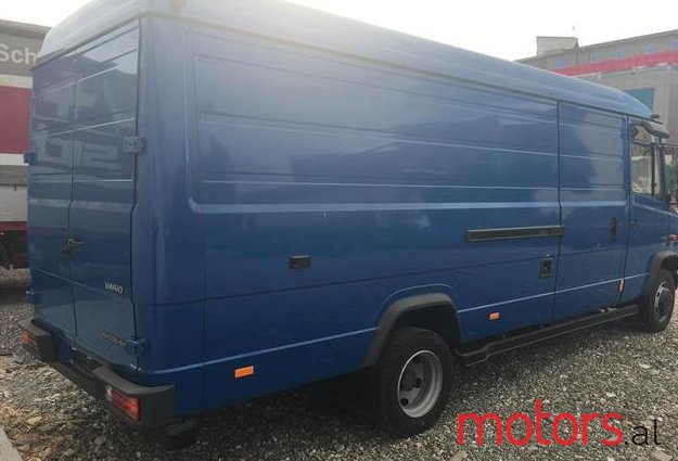 2008' Mercedes-Benz Vario photo #2