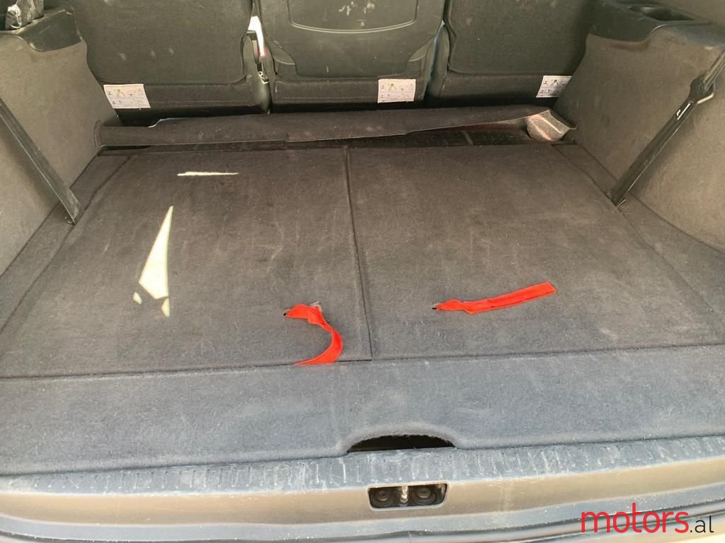 2009' Renault Scenic photo #4