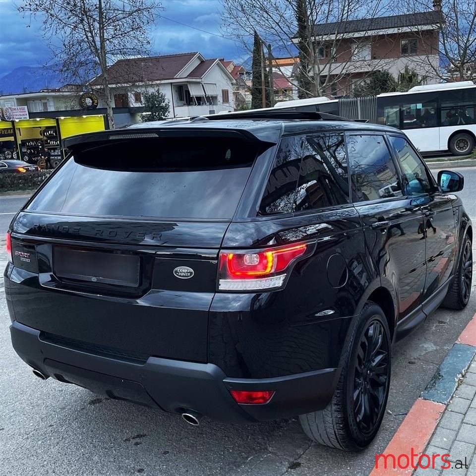 2015' Land Rover Range Rover Sport photo #4