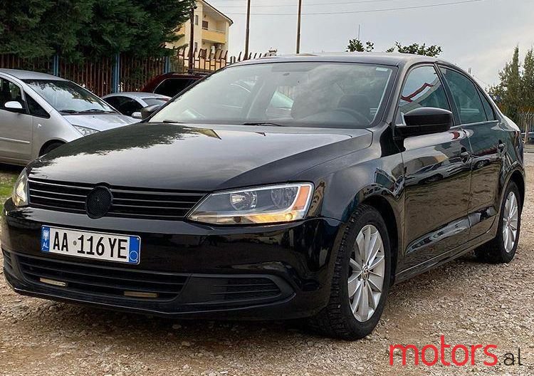 2012' Volkswagen Jetta photo #1