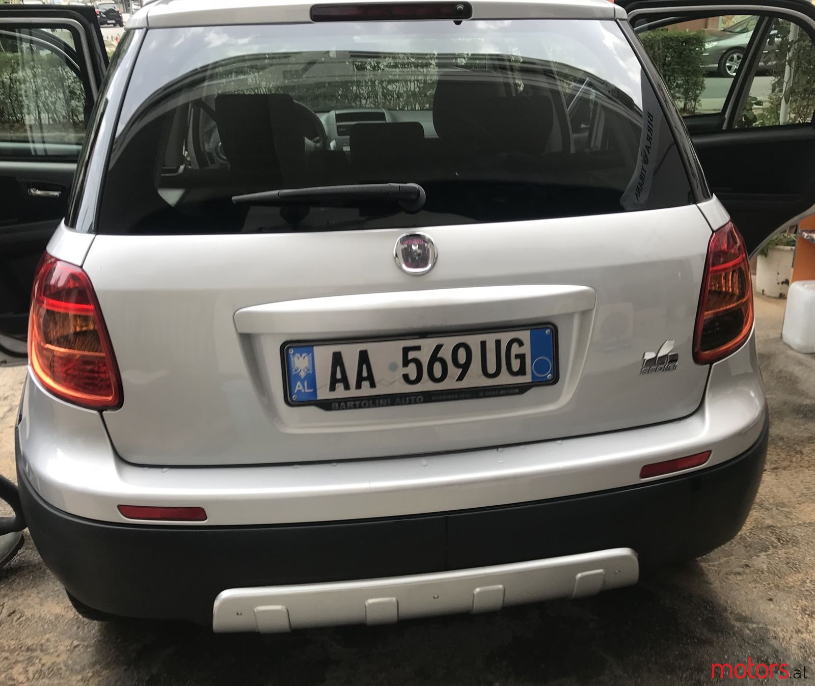 2009' Fiat Sedici photo #4