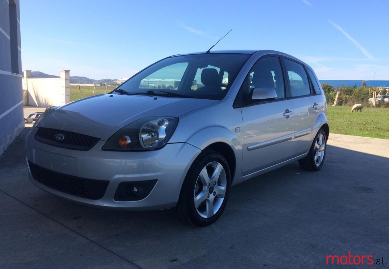 2007' Ford Fiesta photo #1