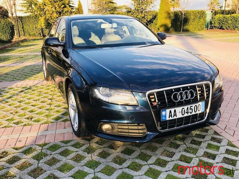 2011' Audi A4 photo #2