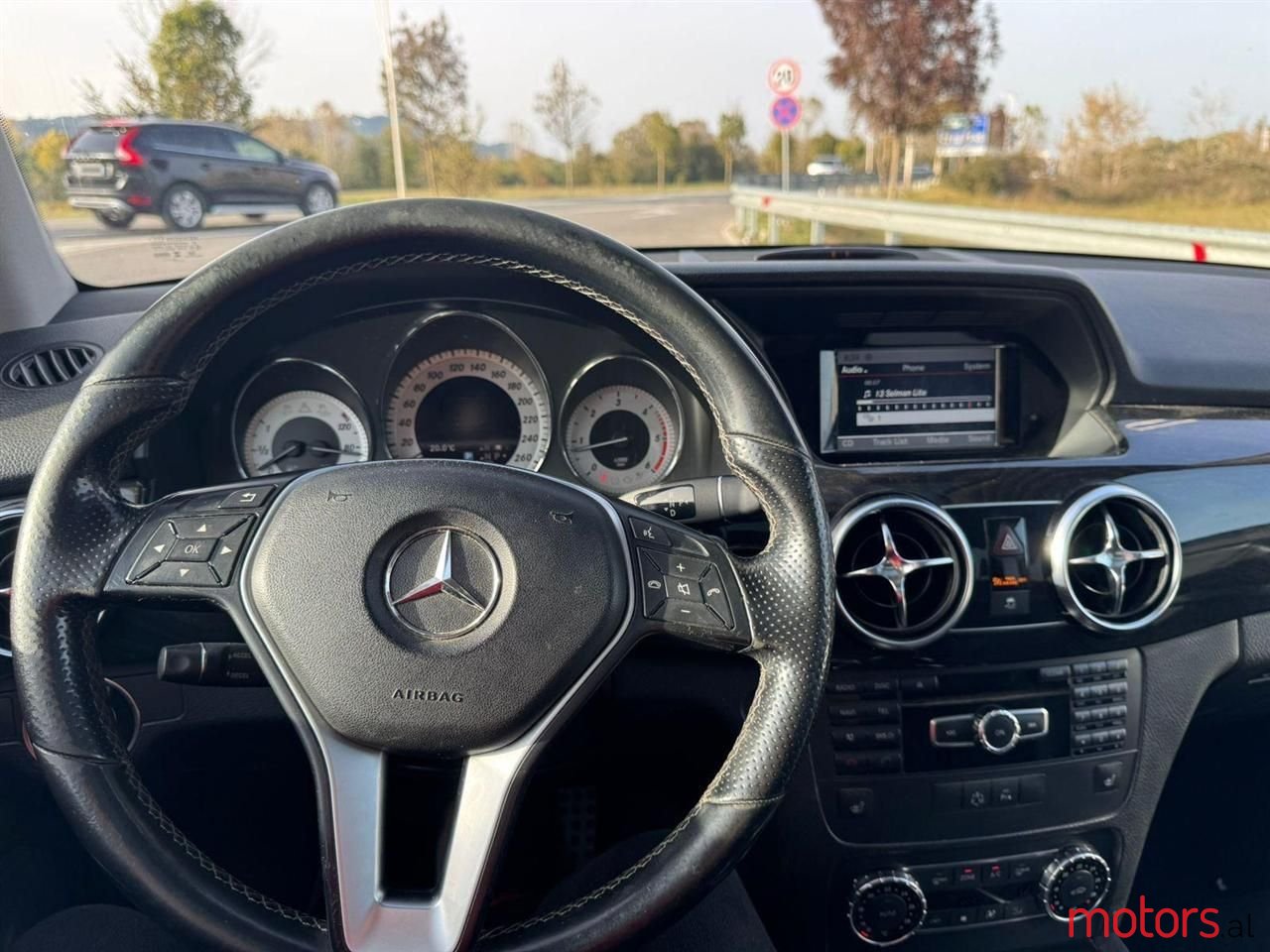 2013' Mercedes-Benz GLK 250 photo #5