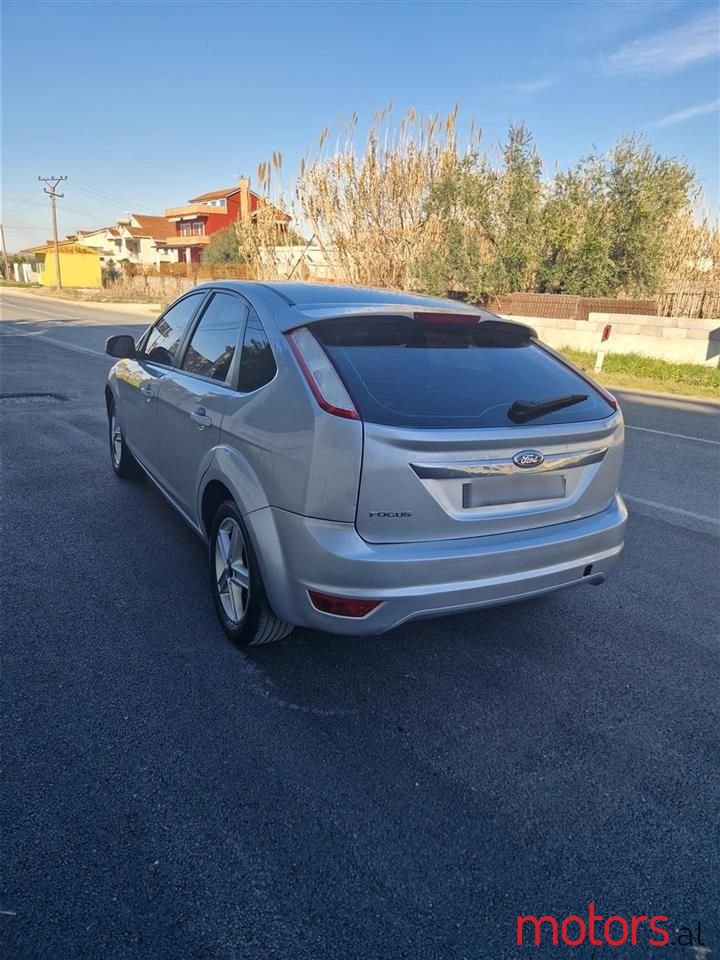 2009' Ford Focus photo #3