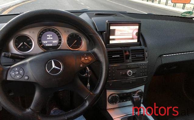 2008' Mercedes-Benz C-Class photo #2