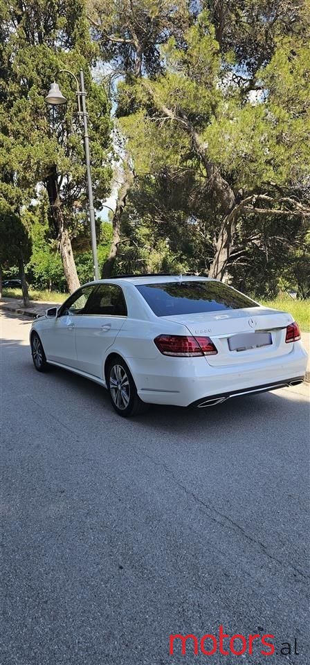 2014' Mercedes-Benz E 220 photo #5