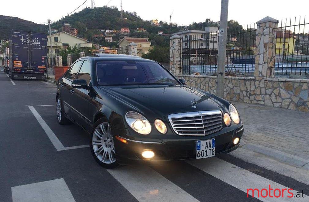2007' Mercedes-Benz E 320 photo #1