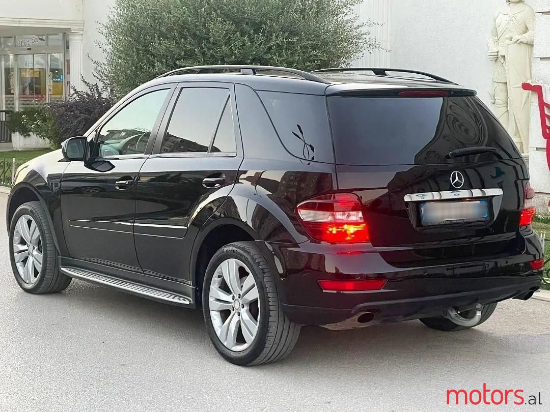 2009' Mercedes-Benz ML 280 photo #2