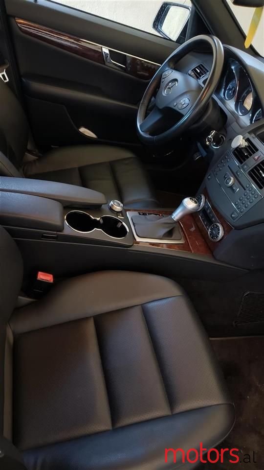 2010' Mercedes-Benz C 300 photo #4