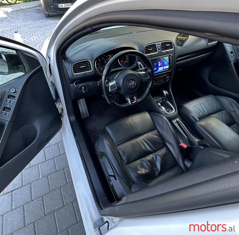 2012' Volkswagen Golf photo #3