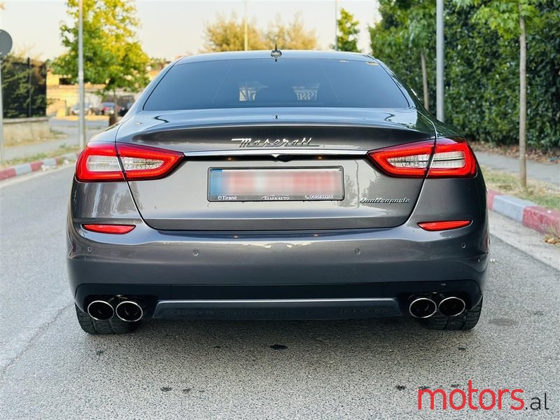 2016' Maserati Quattroporte photo #3