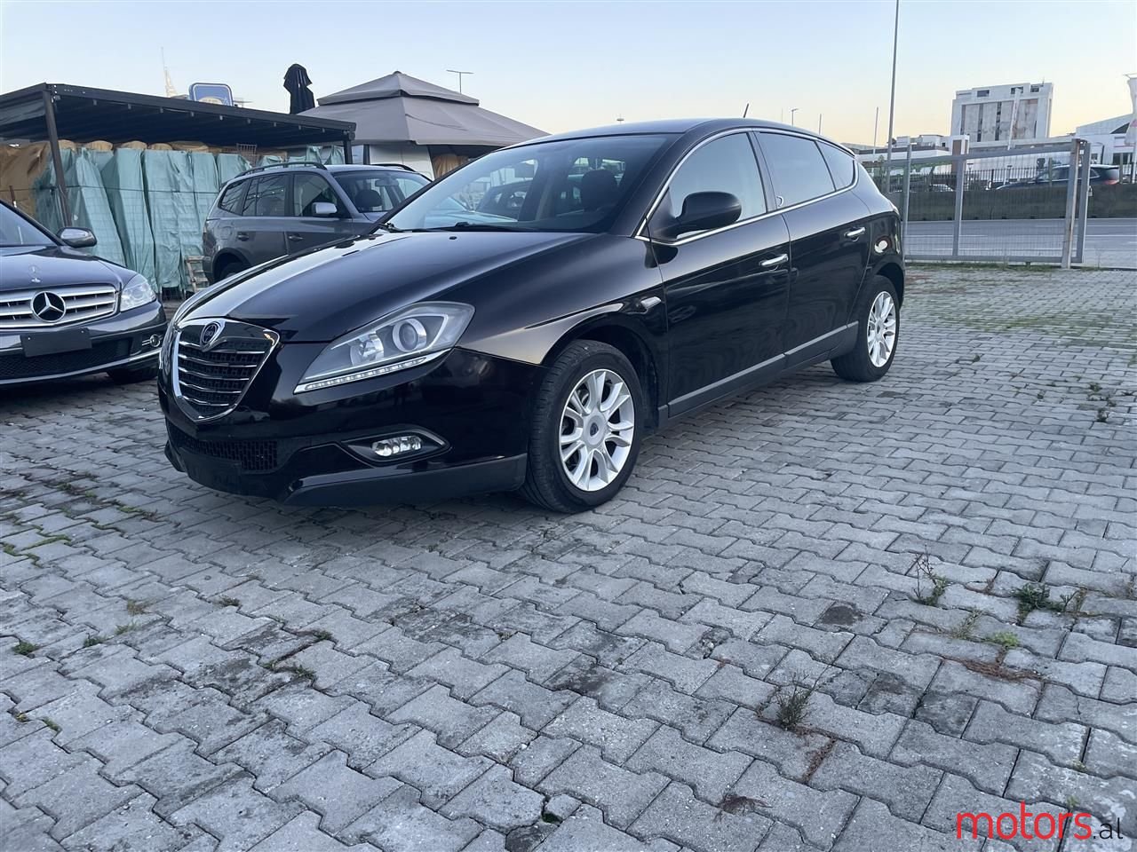 2012' Lancia Delta photo #1