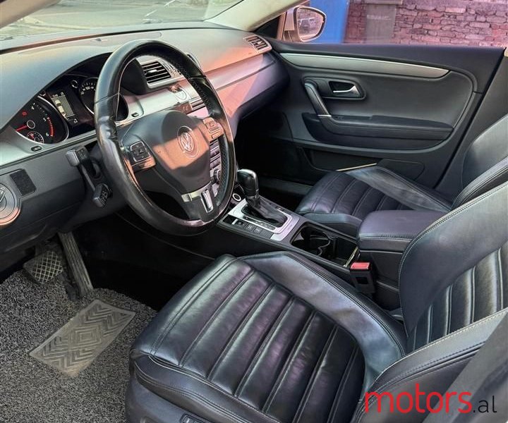 2014' Volkswagen Passat photo #3