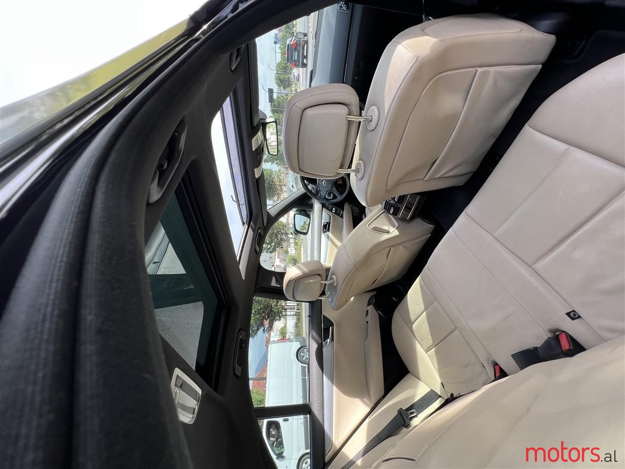 2008' Mercedes-Benz C 200 photo #3