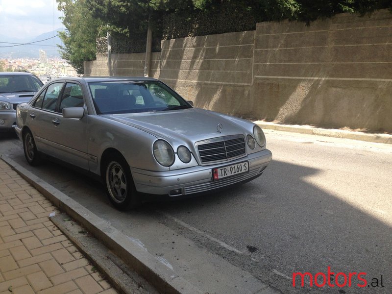 1999' Mercedes-Benz E-Class photo #4