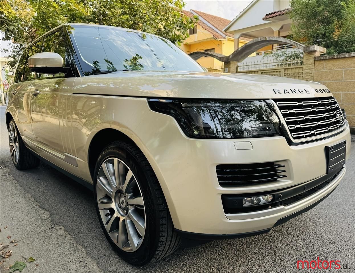 2014' Land Rover Range Rover photo #4