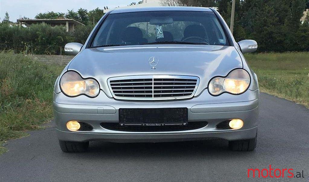 2003' Mercedes-Benz C 220 photo #1