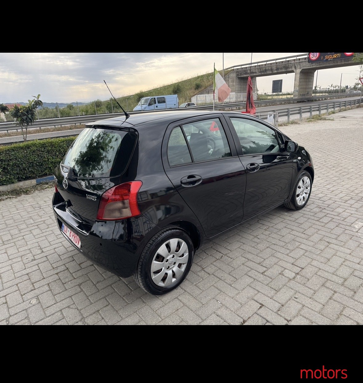 2006' Toyota Yaris photo #6