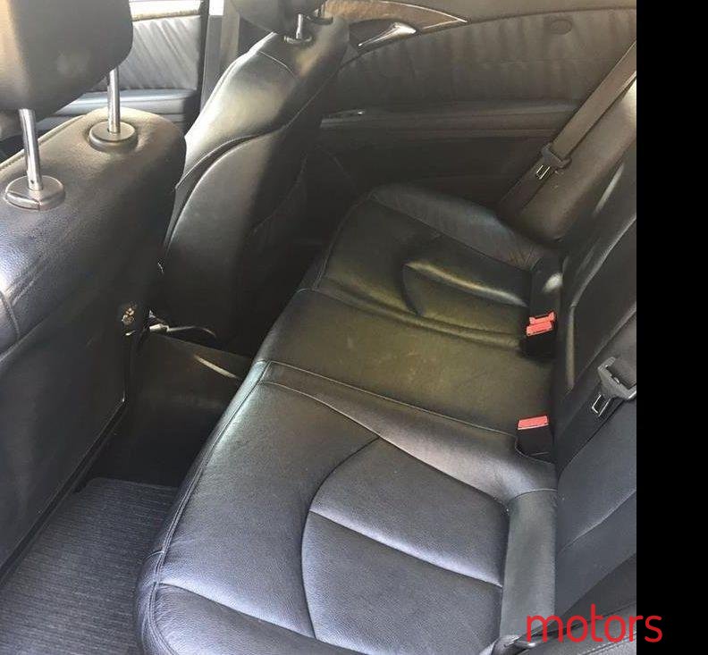 2009' Mercedes-Benz E 320 photo #4