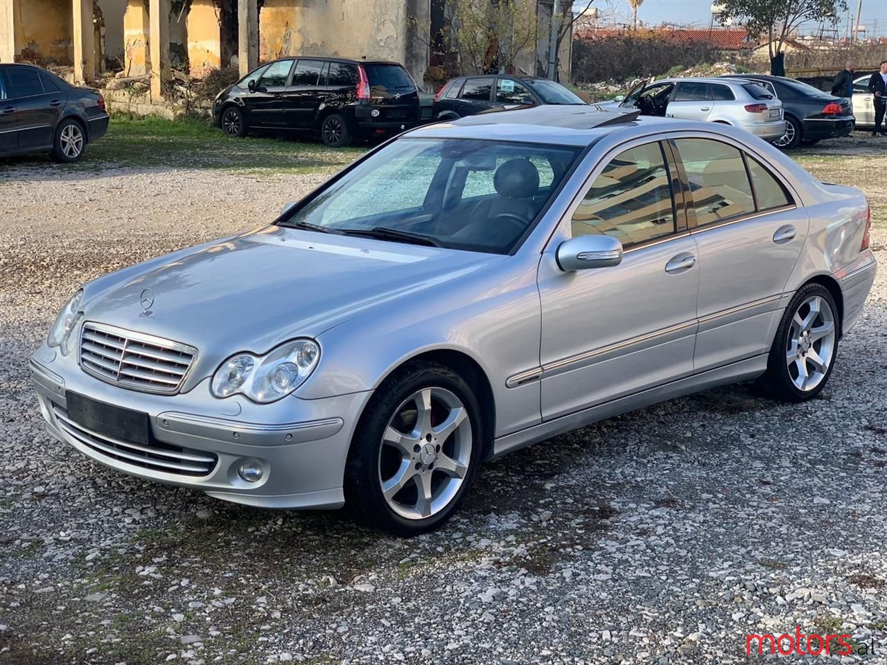 2005' Mercedes-Benz 220 photo #1