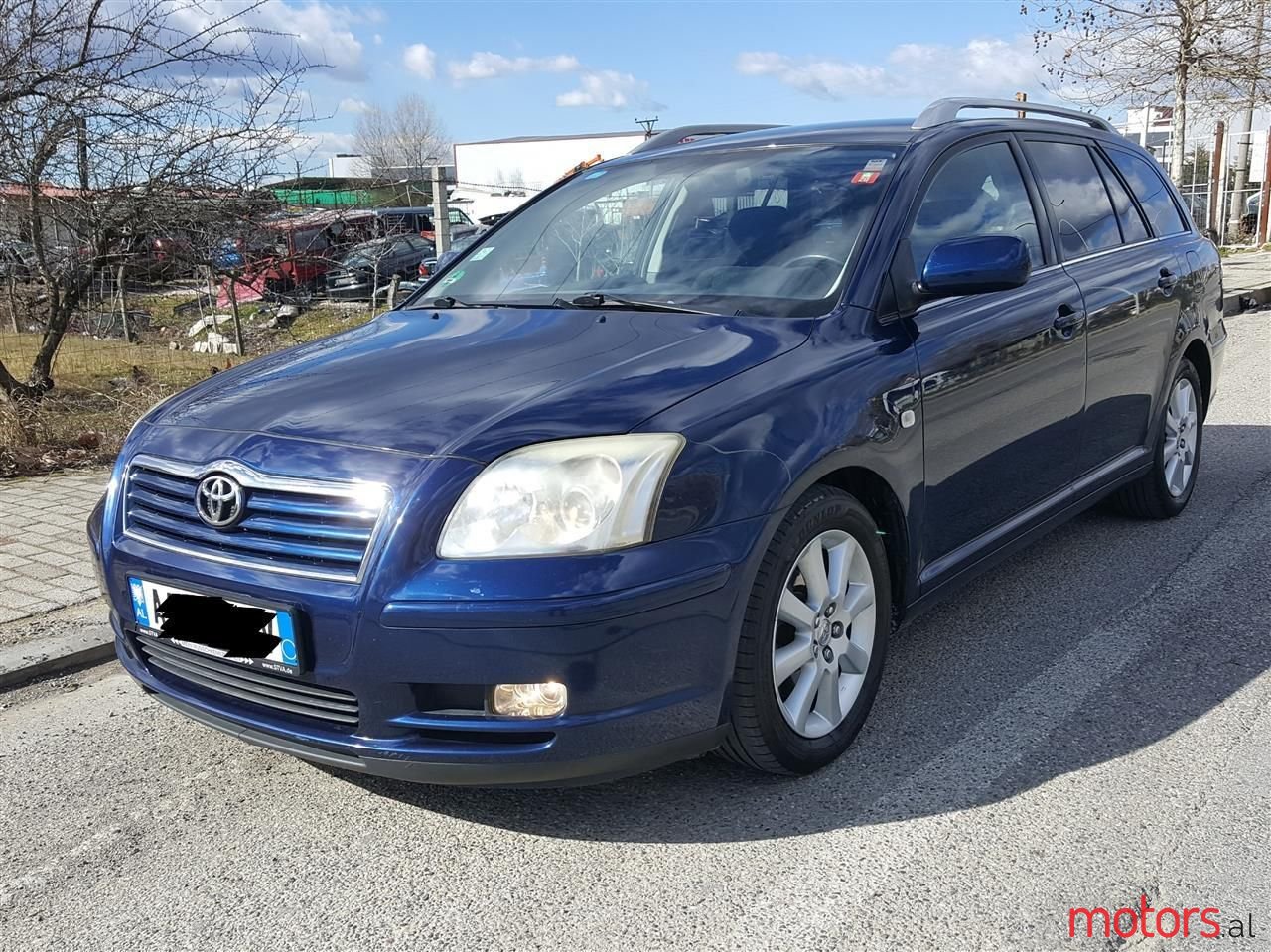 2005' Toyota Avensis photo #1