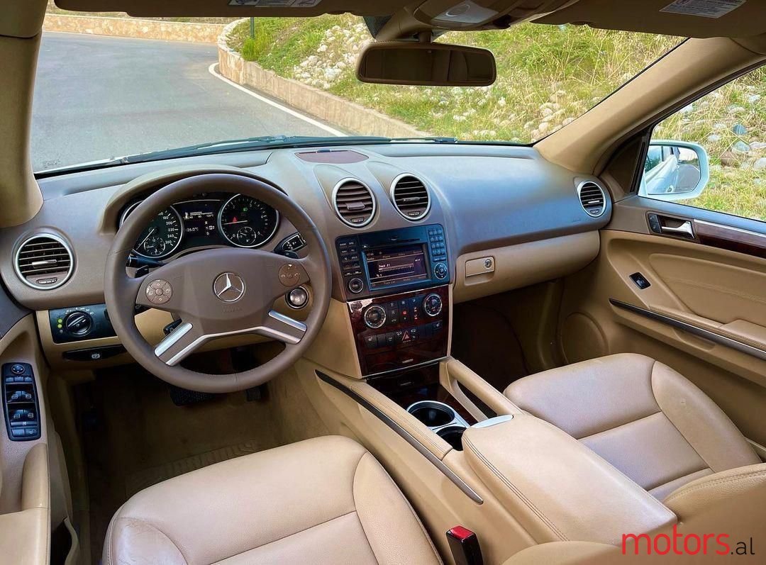 2010' Mercedes-Benz ML 350 photo #6