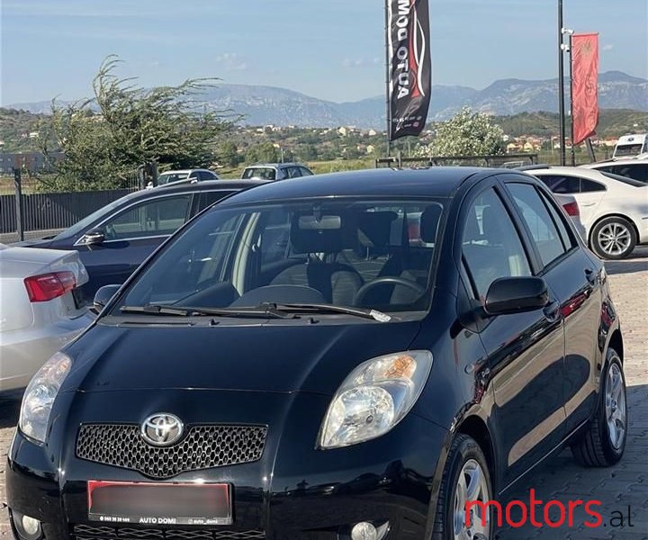2007' Toyota Yaris photo #4