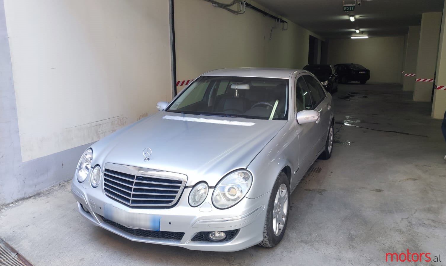 2004' Mercedes-Benz 220E photo #5