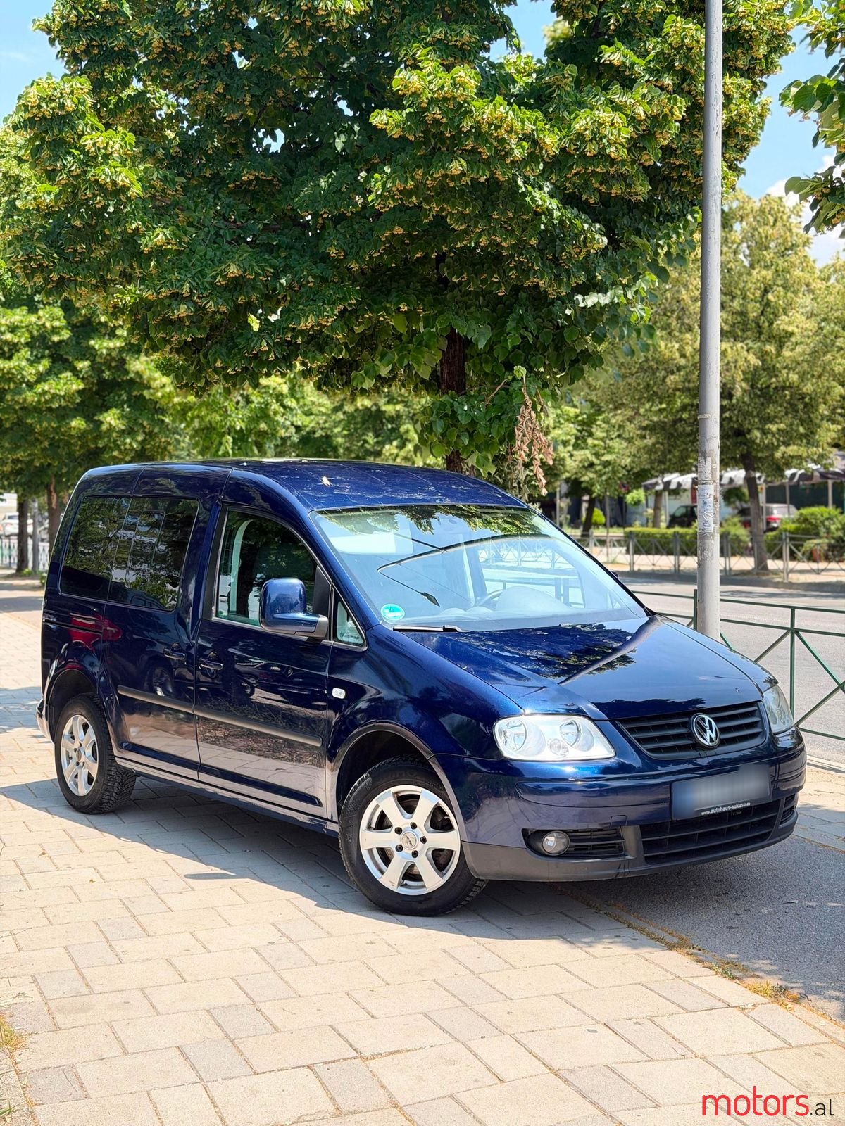 2007' Volkswagen Caddy photo #1