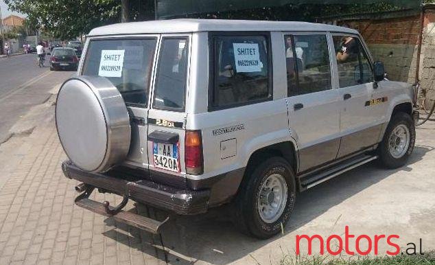 1991' Isuzu Trooper photo #4