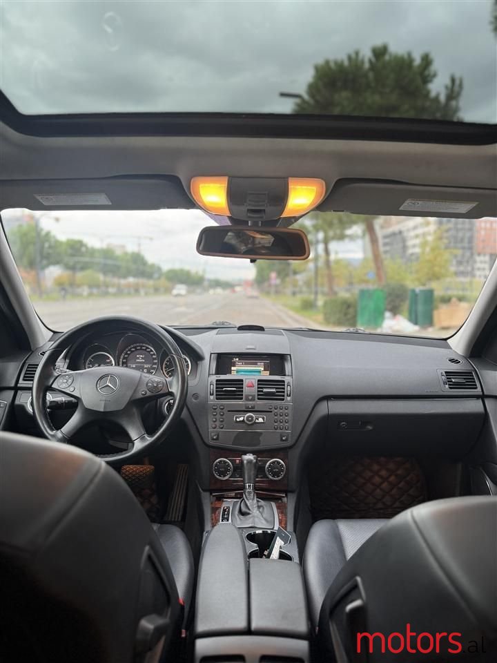 2010' Mercedes-Benz C 250 photo #5