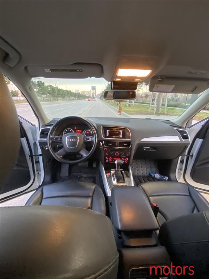 2012' Audi Q5 photo #5