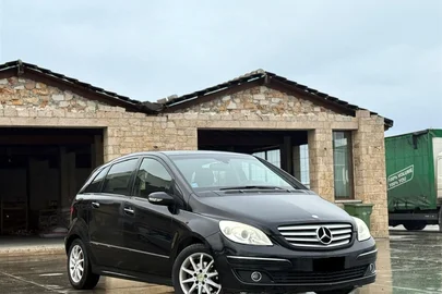 2008' Mercedes-Benz B 180