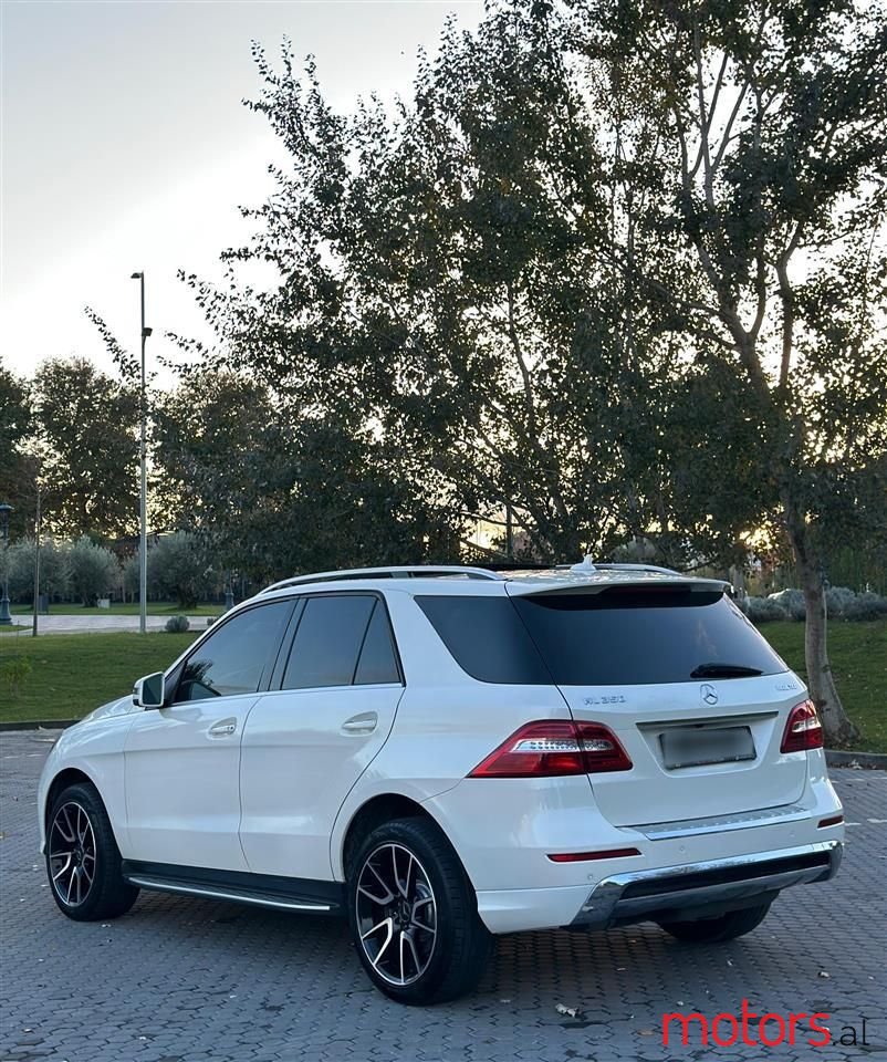 2013' Mercedes-Benz ML 350 photo #3