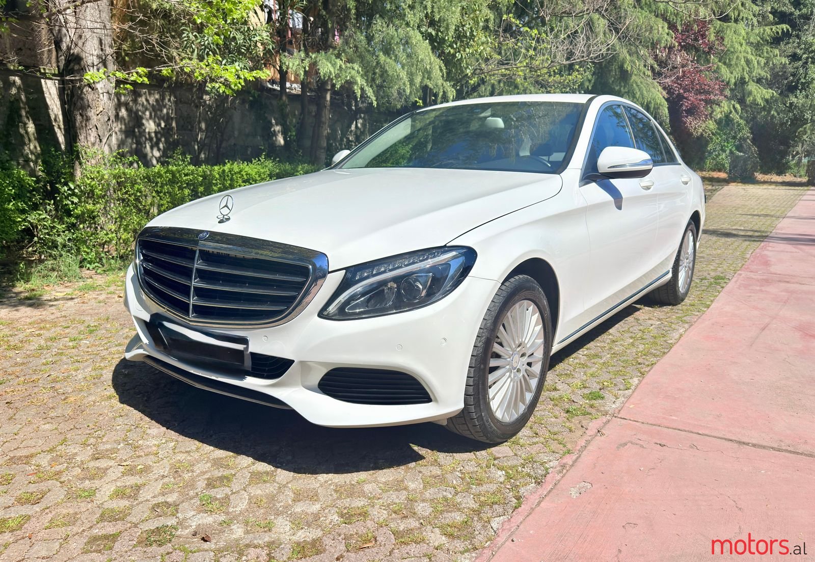 2015' Mercedes-Benz C 220 photo #2