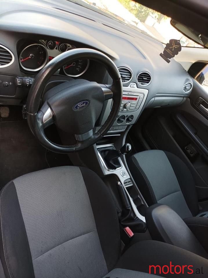 2009' Ford Focus photo #6